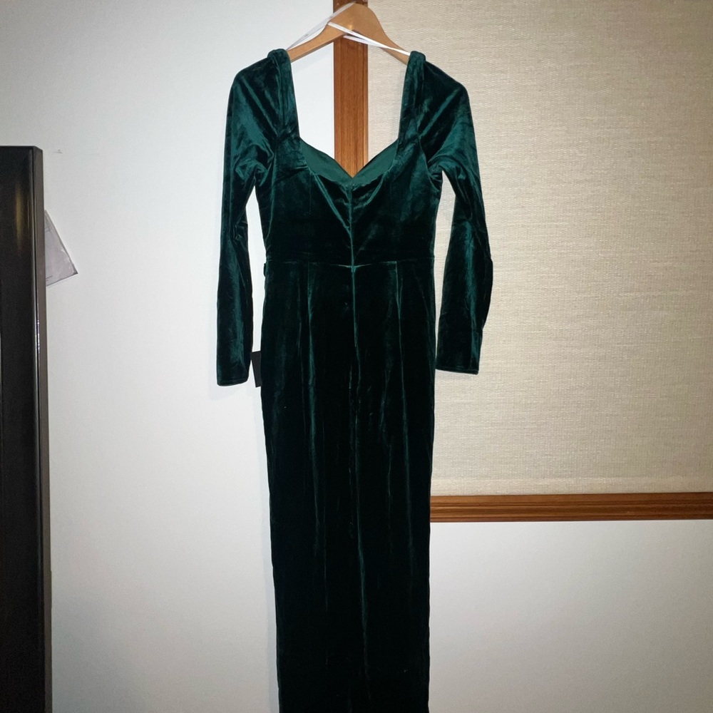 Lulu's Deep Green Long Sleeve Velvet Dress
